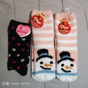 2 Pairs Kohl's Pink Snowmen Slipper Socks & 1 Free Regular Valentines Socks NWT